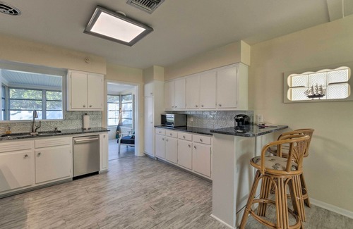 Venice House | Venice Home w/Fire Pit & Grill: 2 Mi to Beach!