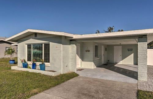 Venice House | Venice Home with Fire Pit and Grill 2 Mi to Beach!