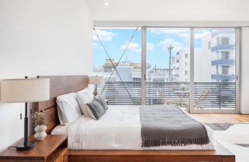 Venice House | Venice View by AvantStay Walk to Venice Beach Rooftop Ice Bath Luxe Design