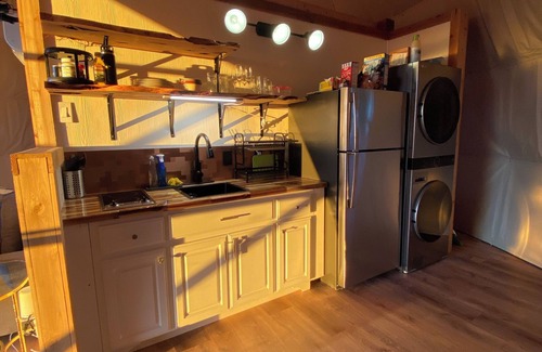 Oatmeal Cottage | Ventana Dome @ Rolling S Ranch