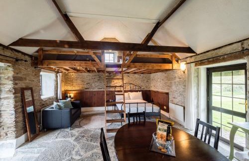 Ventry House | Ventry Farm - Rainbow Cottage by Trident Holiday Homes