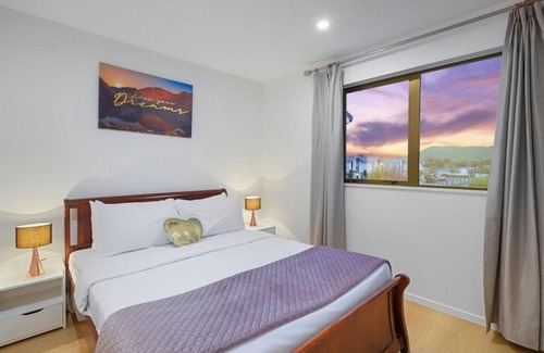 Mangere House | Venture Heights Townhouse with Parking and Patio