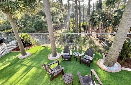 Lower Grand Lagoon House | Venture Out - #76 Gulf Loop, Peaceful beach cottage with BACKYARD and golf cart