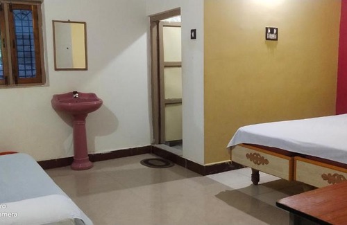 Hampi House | VENU HOMESTAY