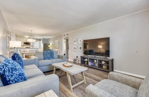 Fort Walton Beach Apartment | Venus 215 condo