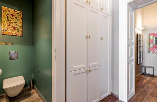 Inner City Budapest Apartment | Venus Apartments - Italian Stylish