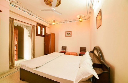 Udaipur City Centre Bed & Breakfast | Venus Heritage Homestay