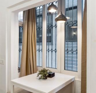 Pali Hill Apartment | Vera 1BHK Bandra W by The Bombay Home Company