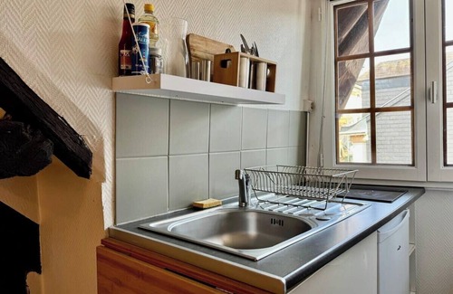 Quartier Vieux Marche-Cathedrale Apartment | Vera : Studio Confortable sous les combles !