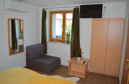 Kiskunhalas Apartment | Veranda Apartman