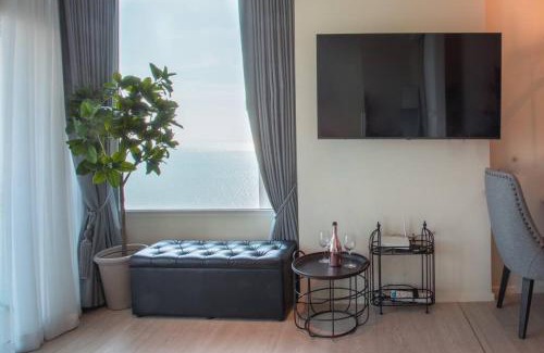 Na Chom Thian Apartment | Veranda Residence Pattaya Ocean View by Phunnaaluck