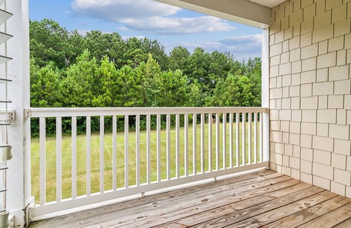 Valley Apartment | Verandas 1836 I Modern 2Bd I Parking I Pool I Gym