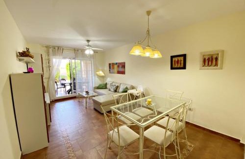 Vera Beach Apartment | Verazul Bajo - WiFi, jardin privado & parking