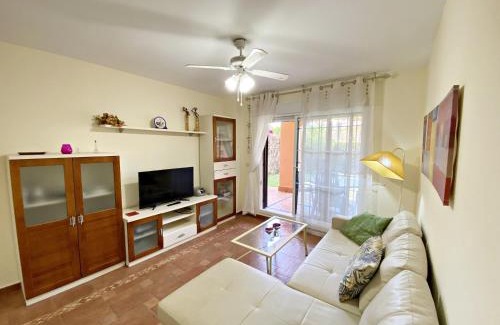Vera Beach Apartment | Verazul Bajo - WiFi, jardin privado & parking