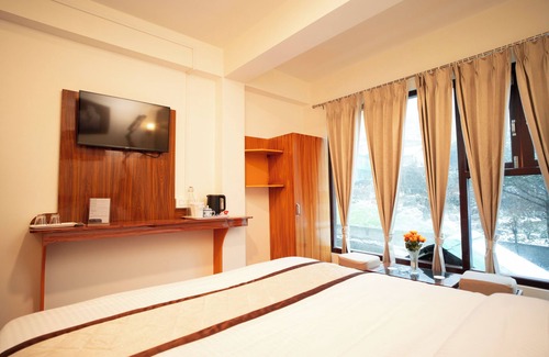 Lachung Hotel | Verdant The Lush Gateway