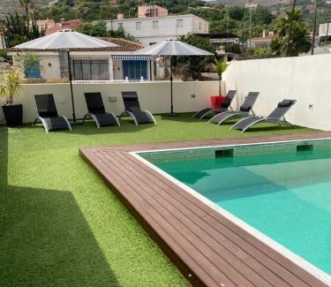 Velilla-Taramay House | Verde Esmeralda con parking gratis