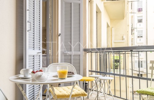 Musicians Quarter Apartment | Verdi 2 bedroom apartment VRBO