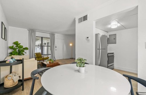 East Fort Lauderdale Apartment | Verdi #204