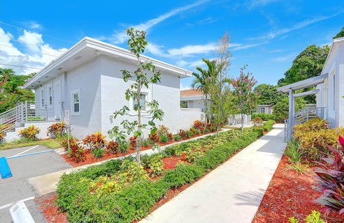Highland Garden Apartment | Verdi: Casita Near Beach & Gym Access