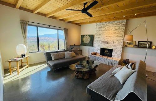 Morongo Valley House | Verdin's Nest - Romantic Retreat with Hot Tub Under the Stars! home