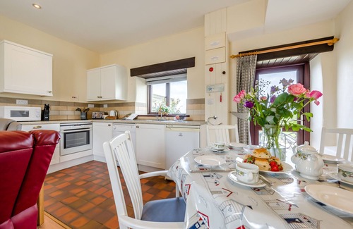Stibb House | Verity - Three Bedroom House, Sleeps 6