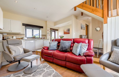 Stibb House | Verity - Three Bedroom House, Sleeps 6