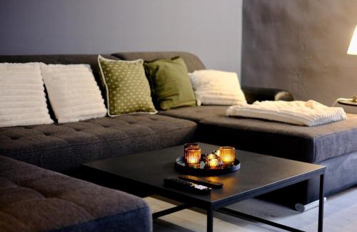 La Celle-sous-Gouzon Apartment | Verneuil - Ciné Room