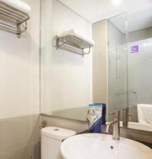 Gambir Hotel | Verse Lite Hotel Gajah Mada