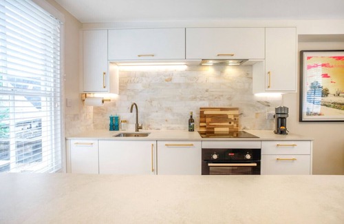 Cambridge Apartment | Very best location - Luxury boutique flat by river