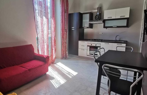 Quartieri Nuovi della Mosella Apartment | Very central three-room apartment in a period building