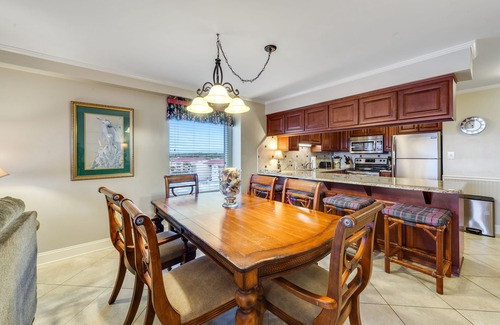 Ocean Drive Condo | VERY CLEAN 3BR/3BA OCEANFRONT CONDO