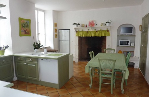 Assat House | VERY CLOSE TO PAU, COMFORTABLE HOUSE WITH PRIVATE POOL