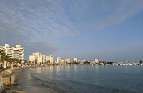 Salinas Apartment | Very comfortable family apartment on Salinas Beach Super fast internet