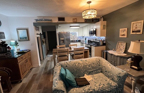 Ormond-by-the-Sea Condo | Very comfortable home with pool & ocean view; <1 minute walk to beach!