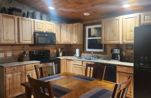 Beech Mountain Cabin | Very Comfortable Beech Stone Cabin, Cozy All Stone, Wood Cabin on Beech Mountain