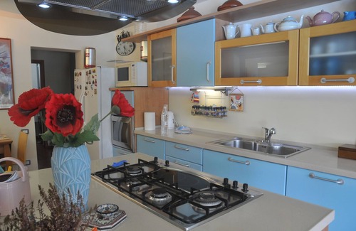Torre di Bari Villa | Very cozy, comfortable "lanthana" villa on 2 floors, independent