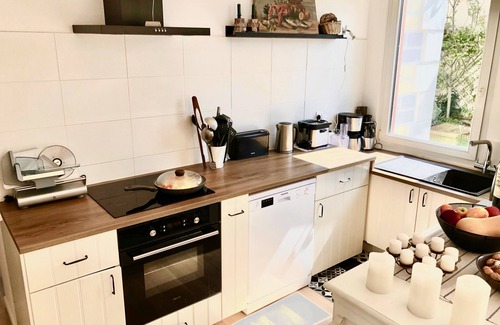 Trouville-sur-Mer House | Very cozy house for the fisherman boss - Beautiful GARDEN in the city center and quiet