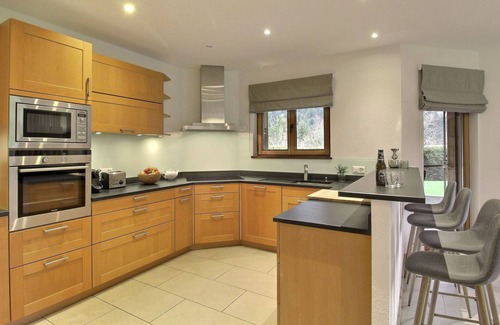 Champery Apartment | Very luxurious apartment mountain style for 10 persons, 4 bedrooms, 3 bathrooms, private laundry, wi