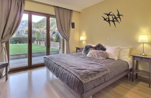 Champery Apartment | Very luxurious apartment mountain style for 10 persons, 4 bedrooms, 3 bathrooms, private laundry, wi