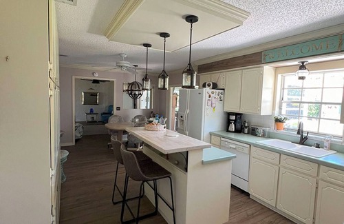 Hobe Sound House | Very Nice 3 Br And 3 Bath Florida Home 1 1/2 Mile From Jupiter Island Beach