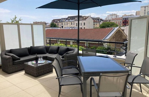 Suresnes Apartment | Very nice and quiet 42 m² in Suresnes with parking