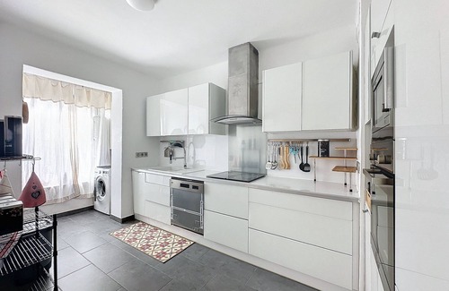 Sud Apartment | Very nice apartment 6 persons, 3 bedrooms, La Rotonde center Aix en provence