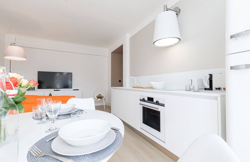 Nice City Centre House | VERY NICE APARTMENT 60M2, A/C, LIFT BALCONY 8MN FROM THE SEA