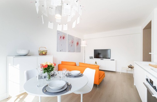 Nice City Centre House | VERY NICE APARTMENT 60M2, A/C, LIFT BALCONY 8MN FROM THE SEA