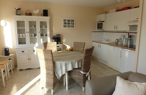 Quiberon Apartment | Very nice apartment T3. Very quiet, 250 m from Grand Plage and shops