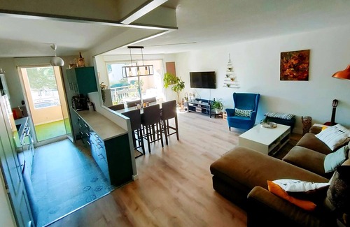 Six-Fours-les-Plages Apartment | VERY NICE T3 5MN ON FOOTS FROM THE BEACHES