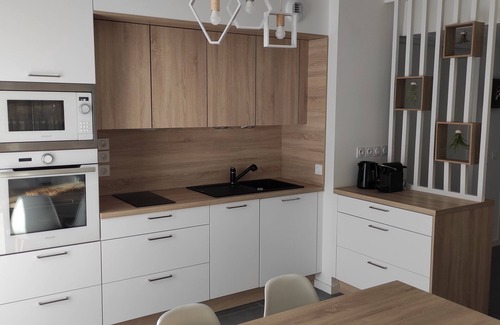 Le Penon Apartment | Very nice new apartment with quiet garden, walking distance to the beach, wifi internet, parking.