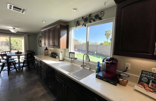 Chandler House | Very own Arizona retreat with private pool and putting green. Sleeps six
