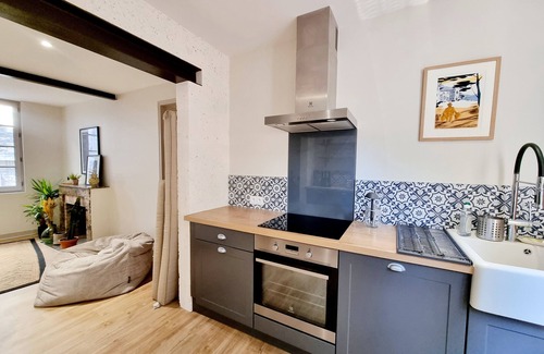 Angouleme House | Very pleasant and quiet house with terrace in the city center