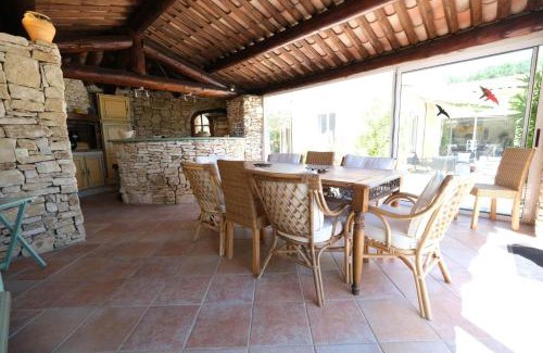 Gargas Villa | Very pleasant vacation rental with heated pool in the Luberon